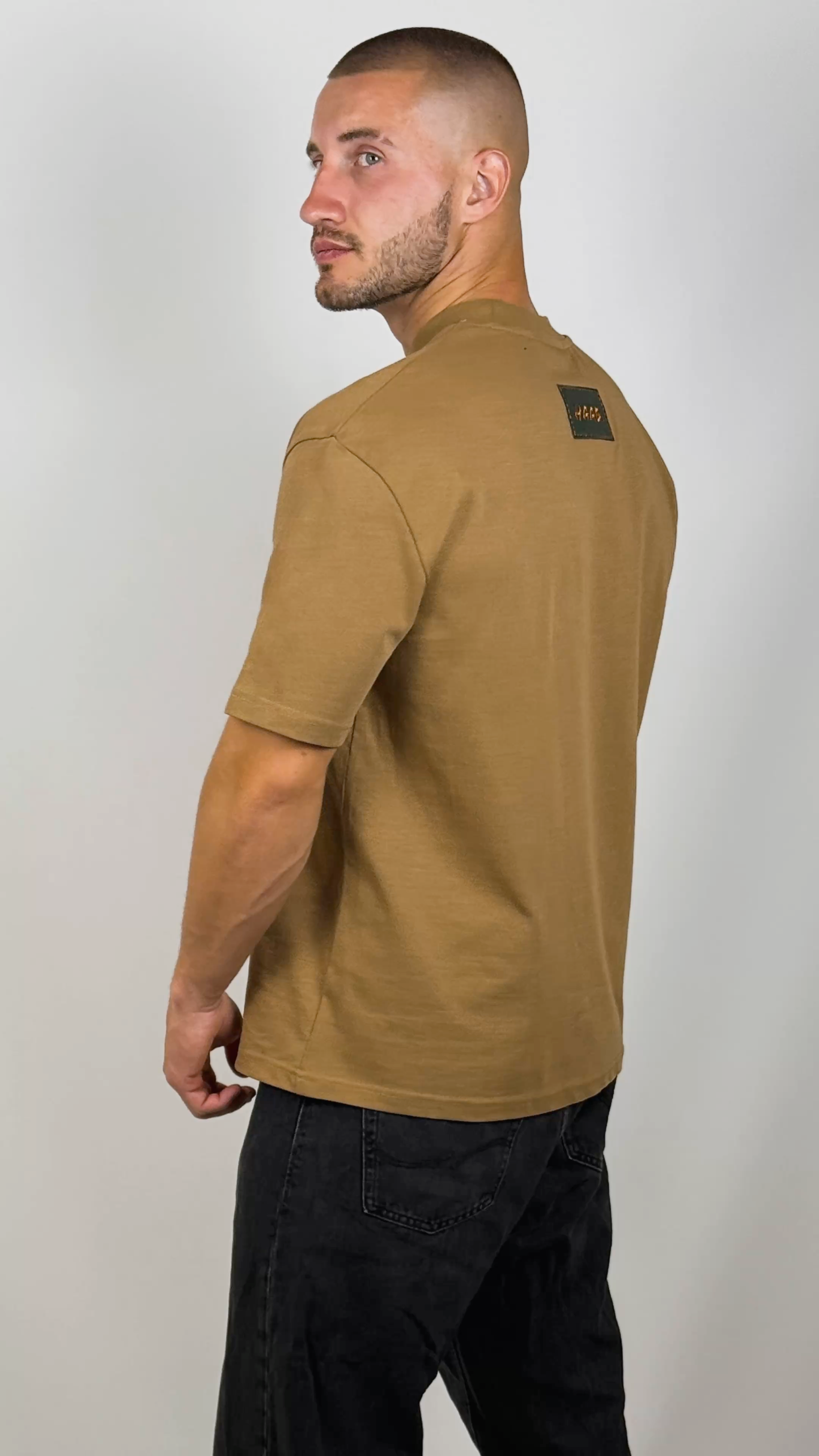 T-Shirt Braun